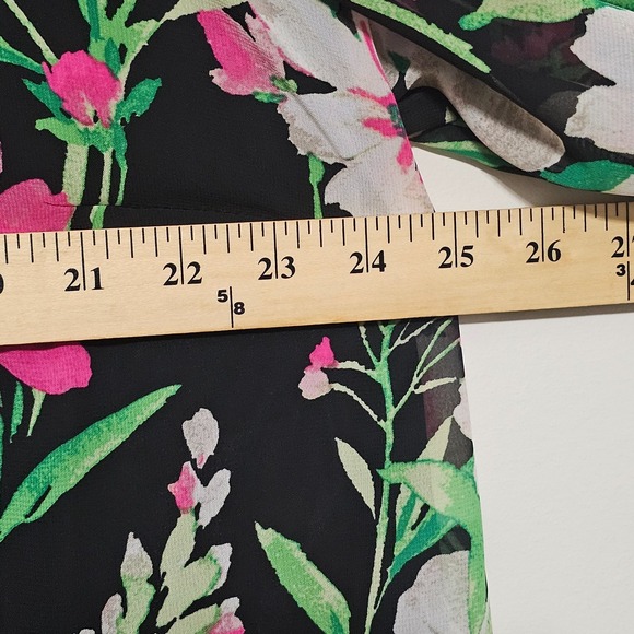 Kasper Woman Top Blouse 2X Black Floral Pink Pullover Crew Flutter Sleeves 0767 - Picture 2 of 13